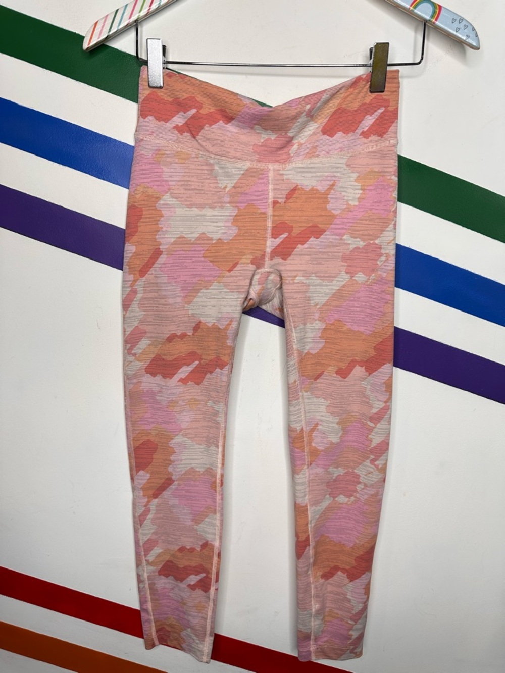 Outdoor Voices pink camo techsweat 7/8 leggings size small